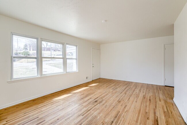 Building Photo - 4623 N 55th St