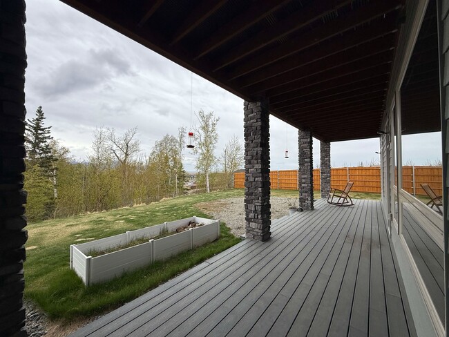 Building Photo - 5334 E Barn Cir