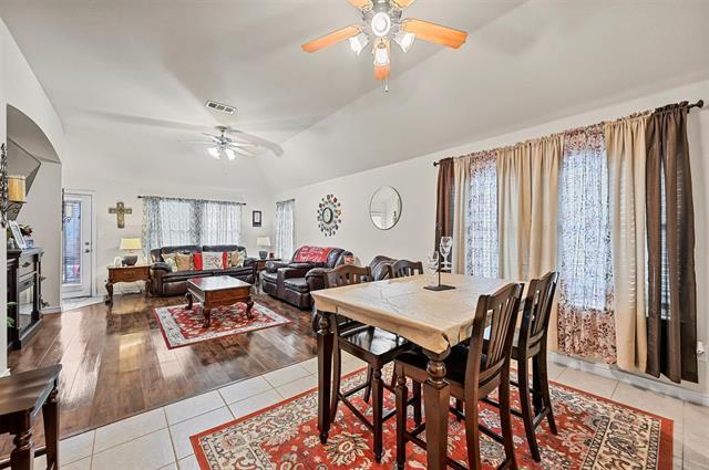 Building Photo - 3505 Versante Dr