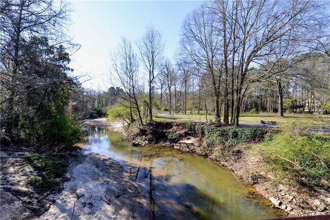 Building Photo - 265 Windsor Gate Cove NE