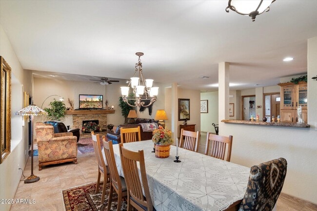 Building Photo - 25409 N Quail Haven Dr