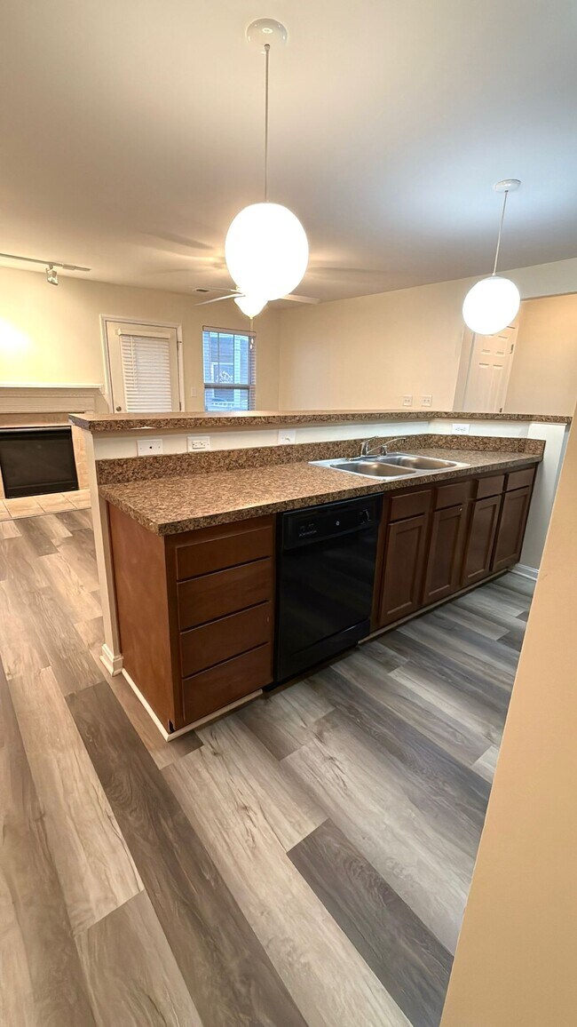 Building Photo - Brook Bend Way