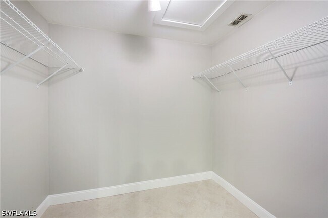 Building Photo - 6474 Royal Woods Dr