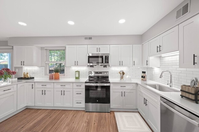 Floorplan - Indian Creek Apartments and Townhomes