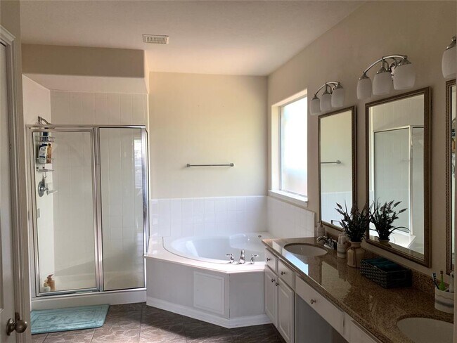 Building Photo - 6311 Auburn Terrace Ct