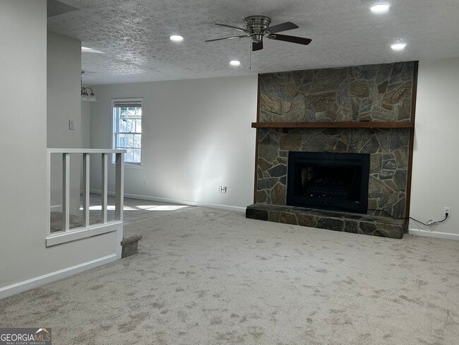 Building Photo - 155 Fay Dr