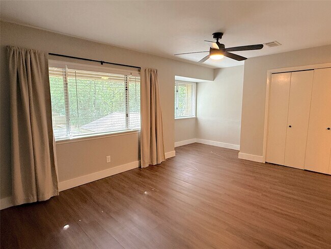 Building Photo - 2429 W Settler's Way