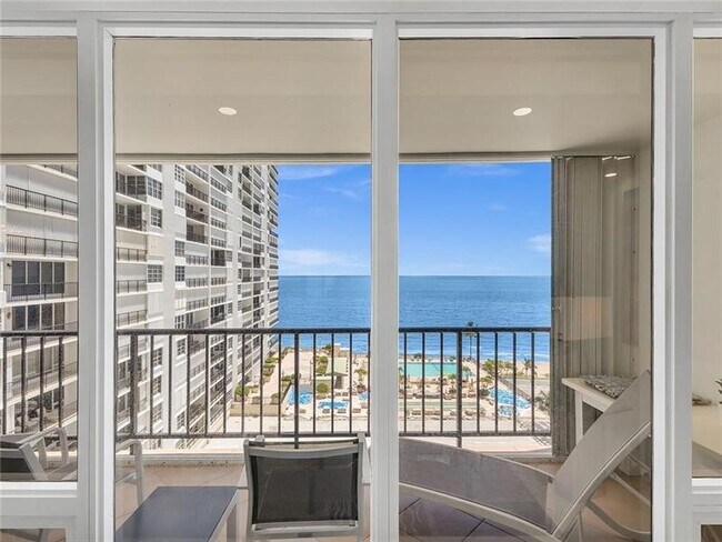 Building Photo - 4280 Galt Ocean Dr