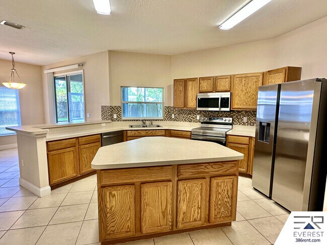 Building Photo - 23 Barbera Ln