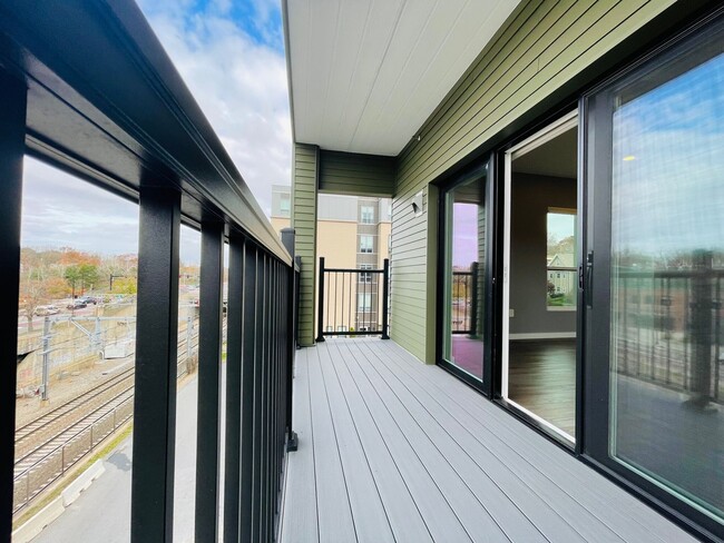 Building Photo - Jamaica Plain 2 bedroom w/garage parking a...
