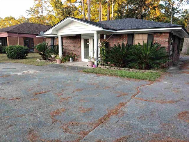 Building Photo - 8225 Woodville Hwy