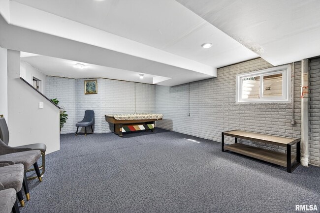 Building Photo - 2314 W Kenfield Ct