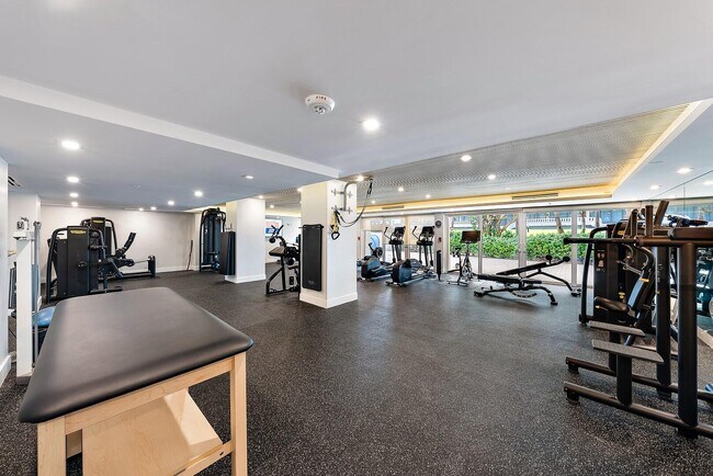 Building Photo - 2600 S Ocean Blvd