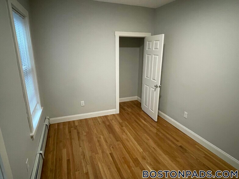 Building Photo - 1922 Columbus Ave