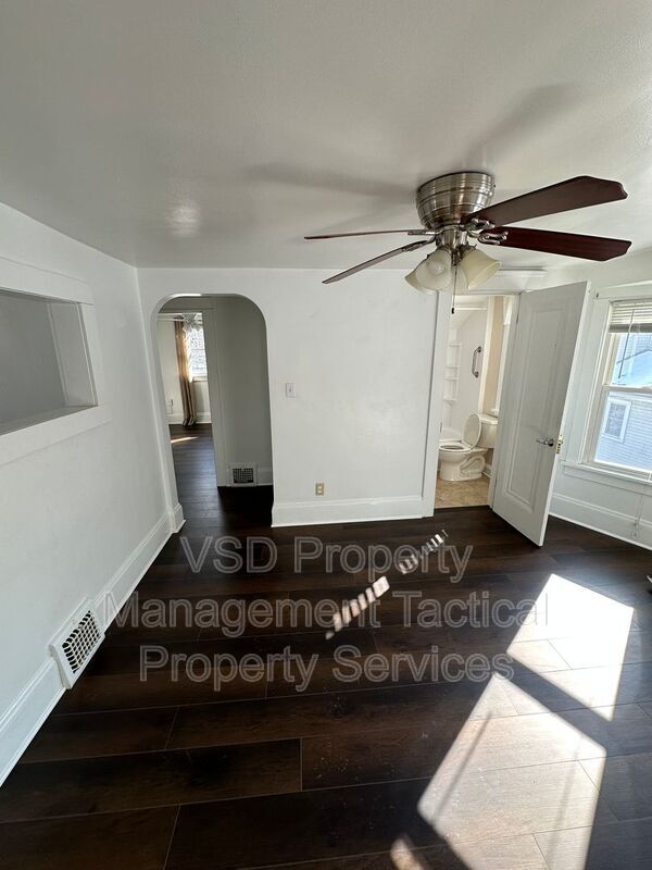 Building Photo - 1780 S Green Rd