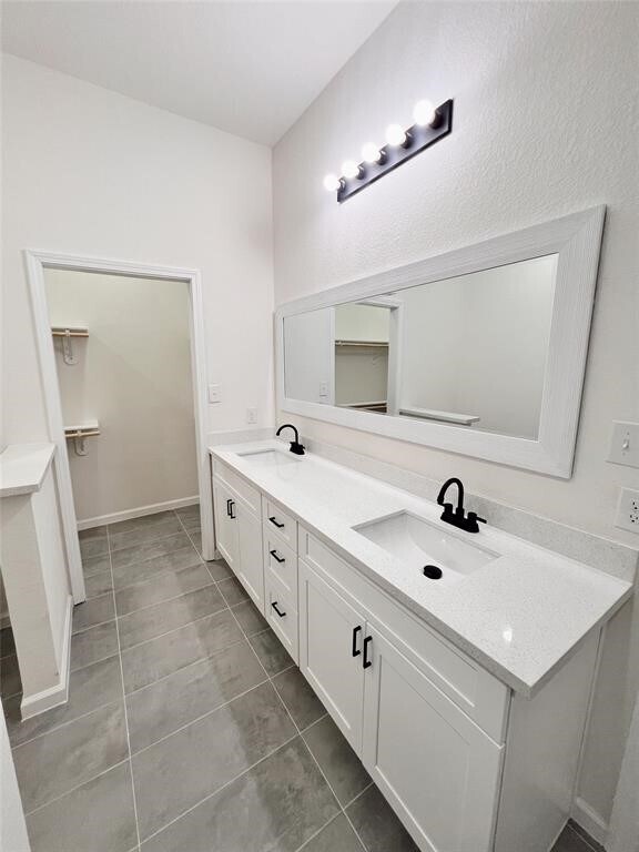 Building Photo - 2118 2nd Ave N