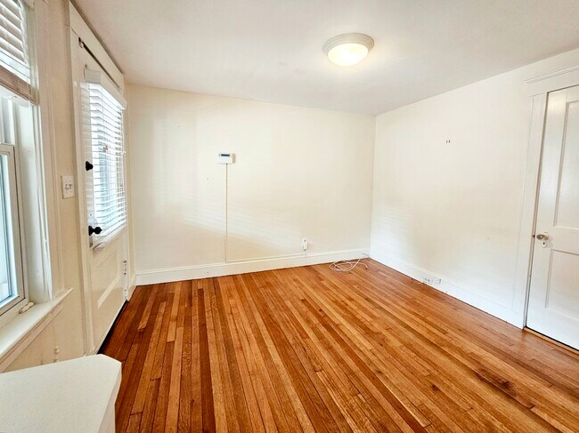 Building Photo - 11 Keefe Ave