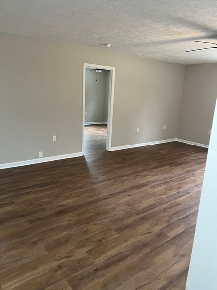 Building Photo - 410 Nace Rd