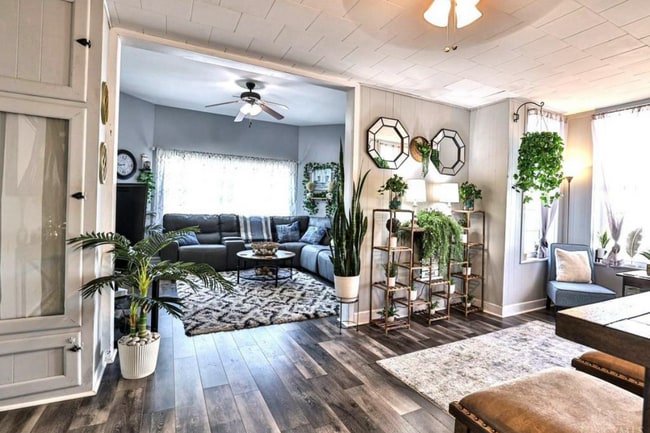 Building Photo - 202 W North St