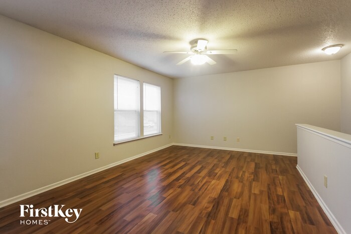 Building Photo - 1327 Jasmine Dr