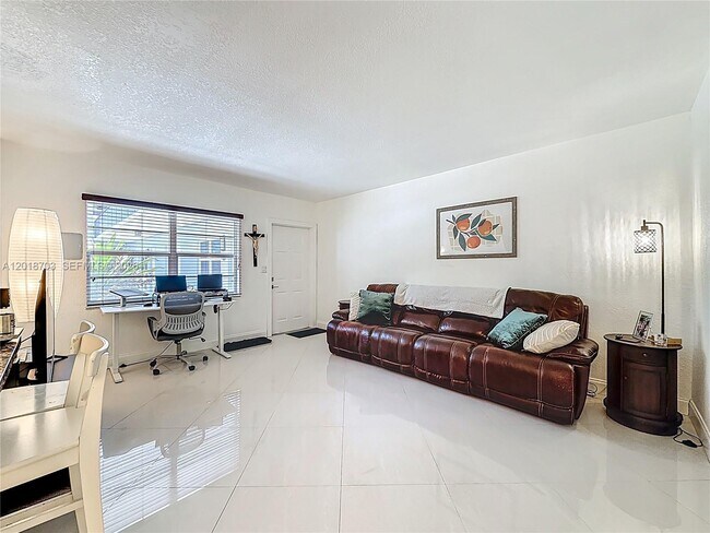 Building Photo - 2600 S Ocean Dr