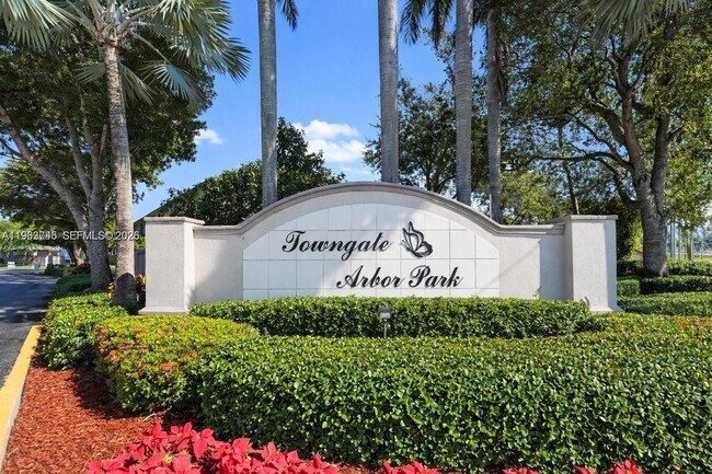 Building Photo - 2467 SE 19th St