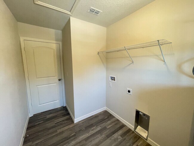Building Photo - Poinciana Village-1630 Tench Ct Poinciana, FL 34759