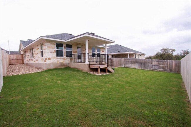 Building Photo - 1212 Low Branch Ln