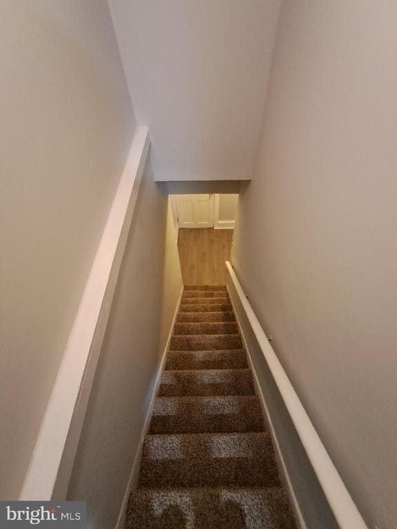 Building Photo - 33 Mill St