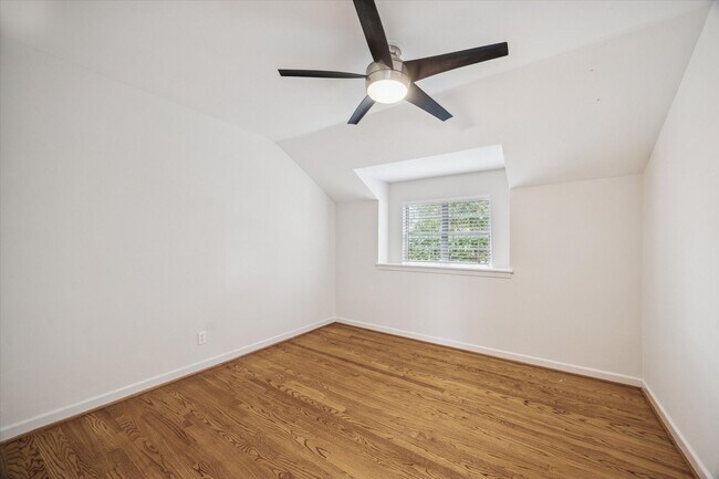 Building Photo - 10518 Moorberry Ln