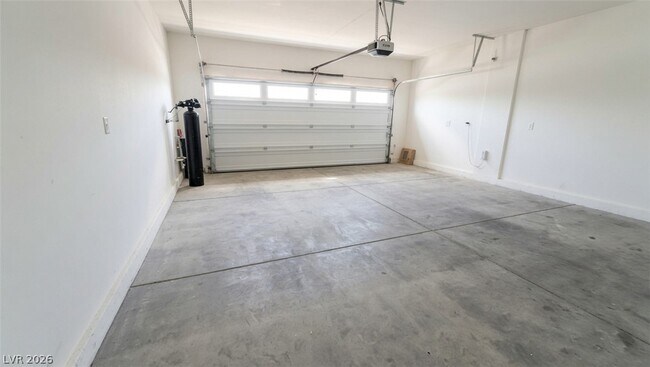 Building Photo - 1180 Pitaya Ct