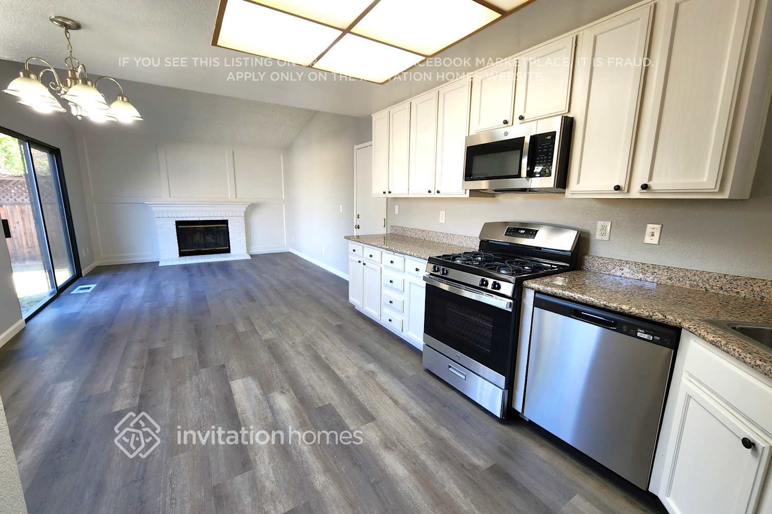 Building Photo - 1401 Mandarin Ct