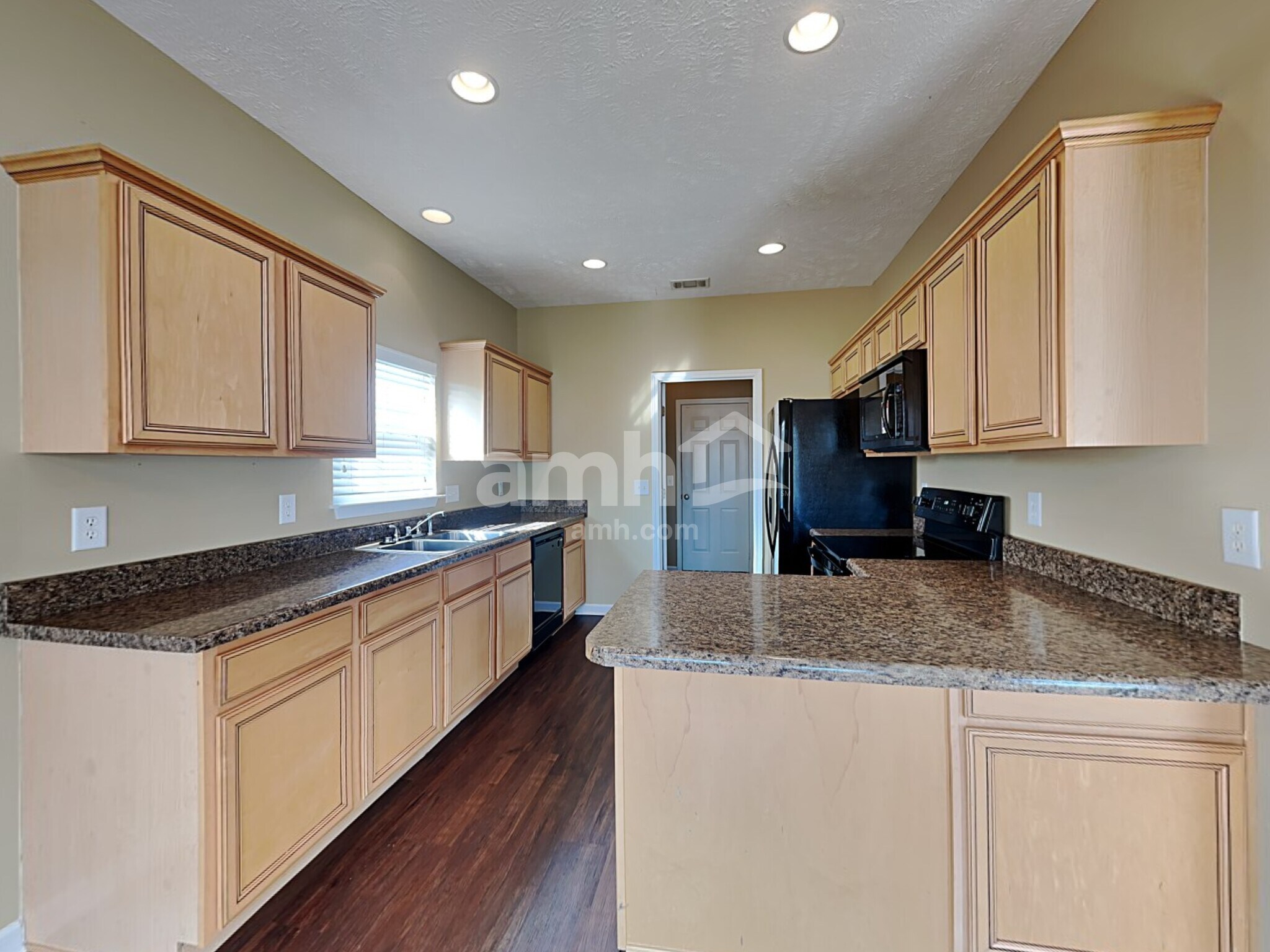 Building Photo - 366 Sarava Ln