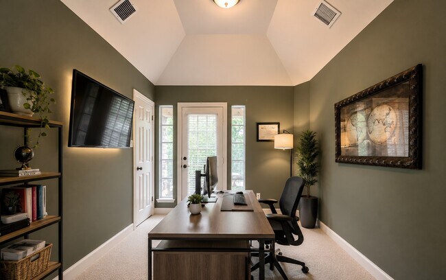 Building Photo - 621 Roy St