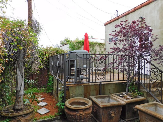 Building Photo - 56 La Venezia Ct