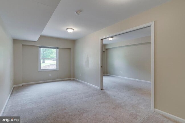 Building Photo - 9201 Harrington Dr