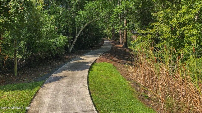 Building Photo - 13002 Viburnum Dr S