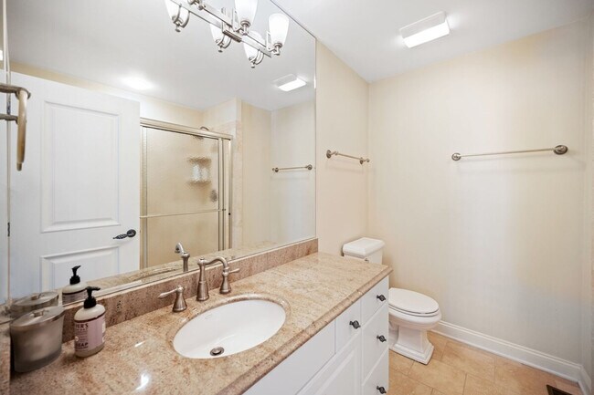 Building Photo - 221 Ocean Park Loop