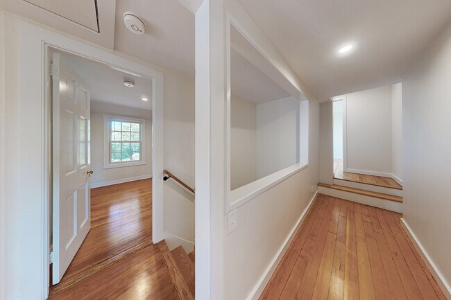 Building Photo - 88 5 Mile River Rd