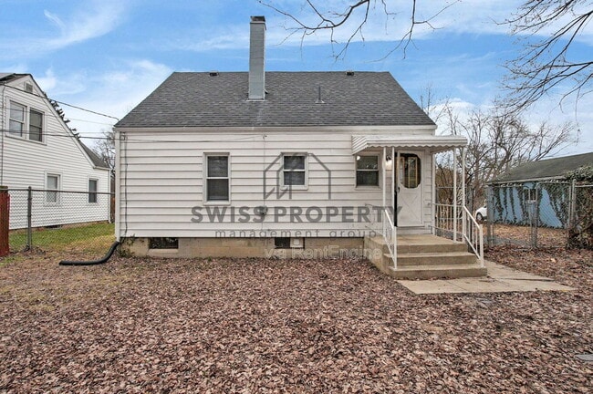 Building Photo - 2229 Middlehurst Dr