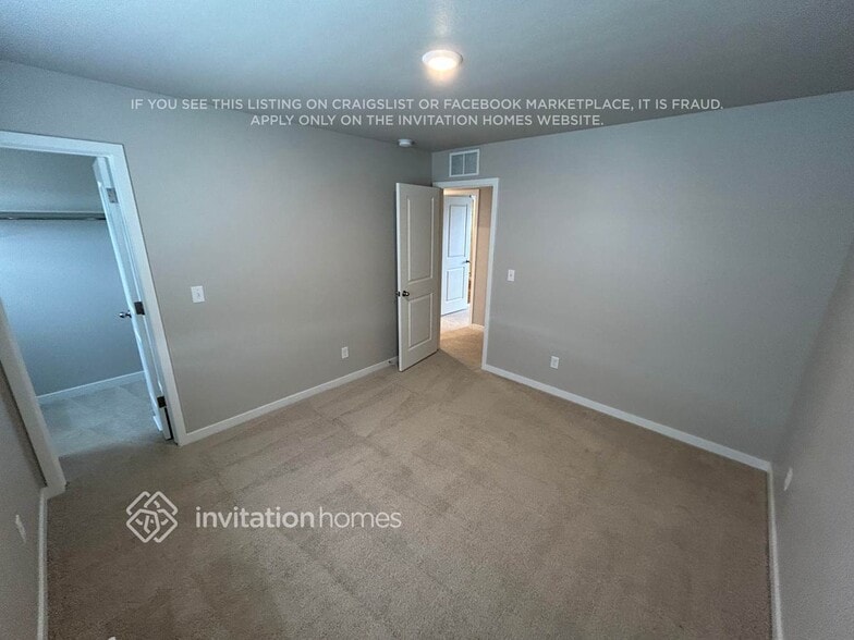 Building Photo - 7212 Dolores Ave