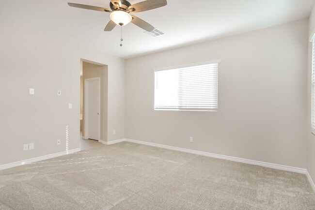 Building Photo - 832 Astra Peak St