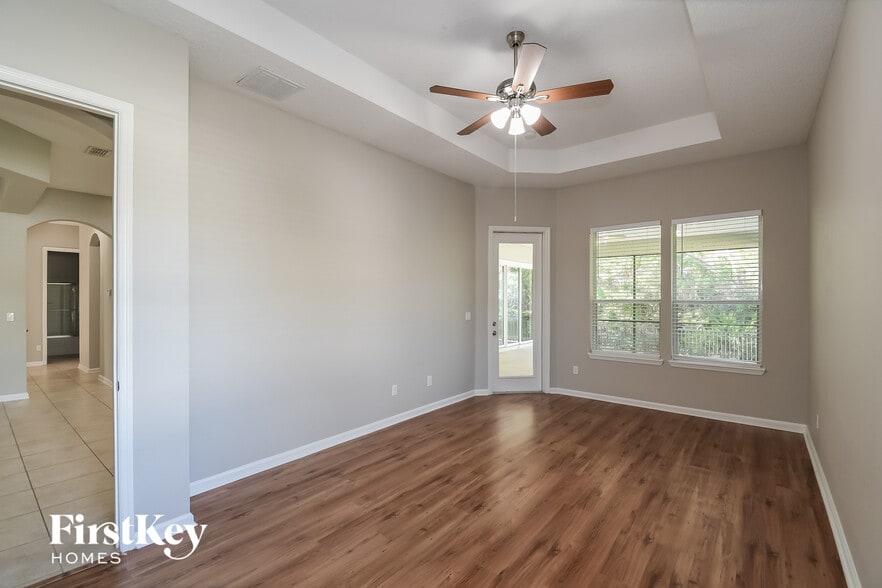 Building Photo - 466 Hefferon Dr