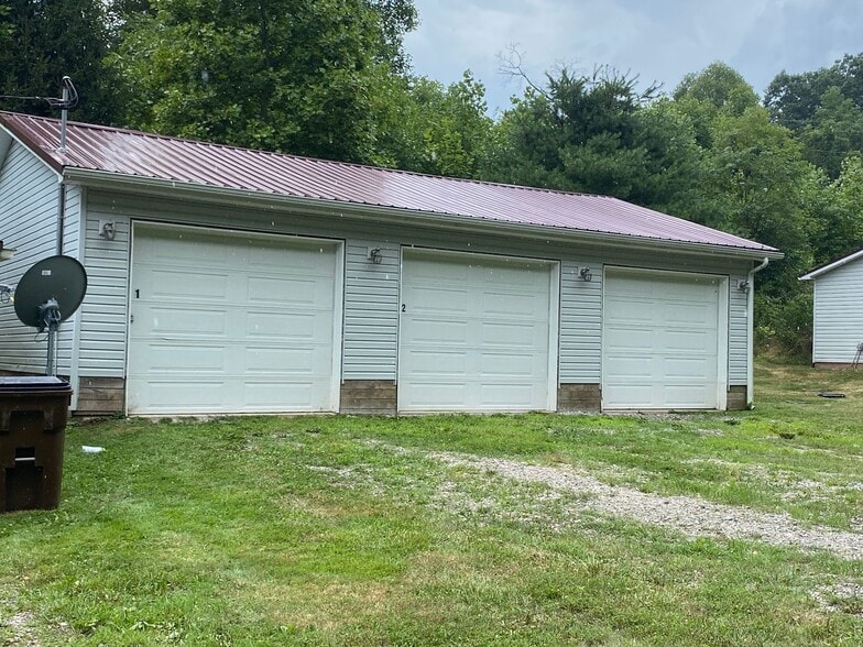 Building Photo - 1677 Congress Rd