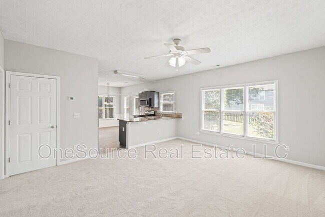Building Photo - 10905 Pinewalk Forest Cir