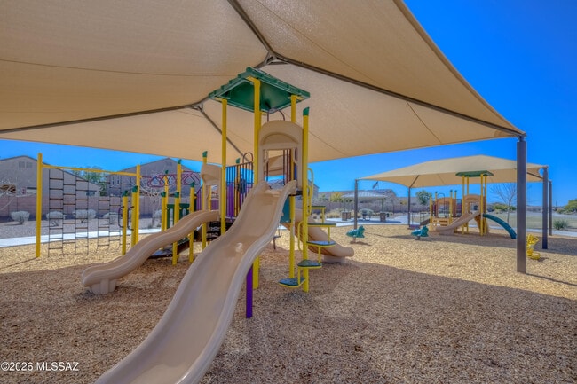 Building Photo - 9116 W Silver Cholla Dr