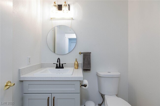 Building Photo - 9762 Silver Dusk Ct
