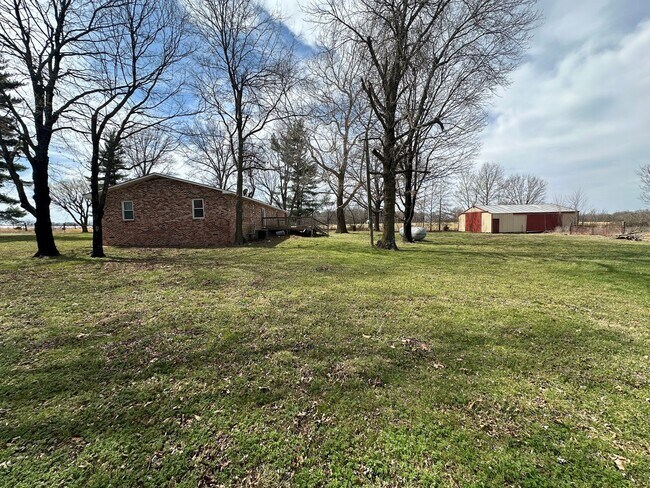 Building Photo - 6330 Foliage Rd