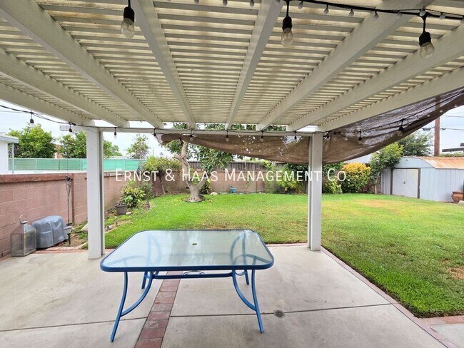 Building Photo - 8131 San Mateo Cir