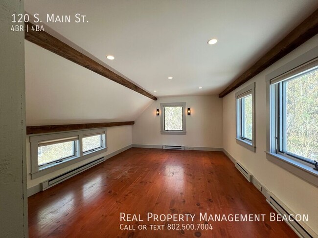 Building Photo - 120 S Main St
